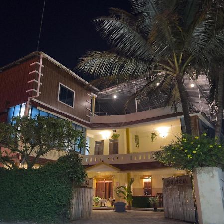 Hotel Vedha Ayurvedic Panchakarma Treatment Centre Alappuzha Zewnętrze zdjęcie